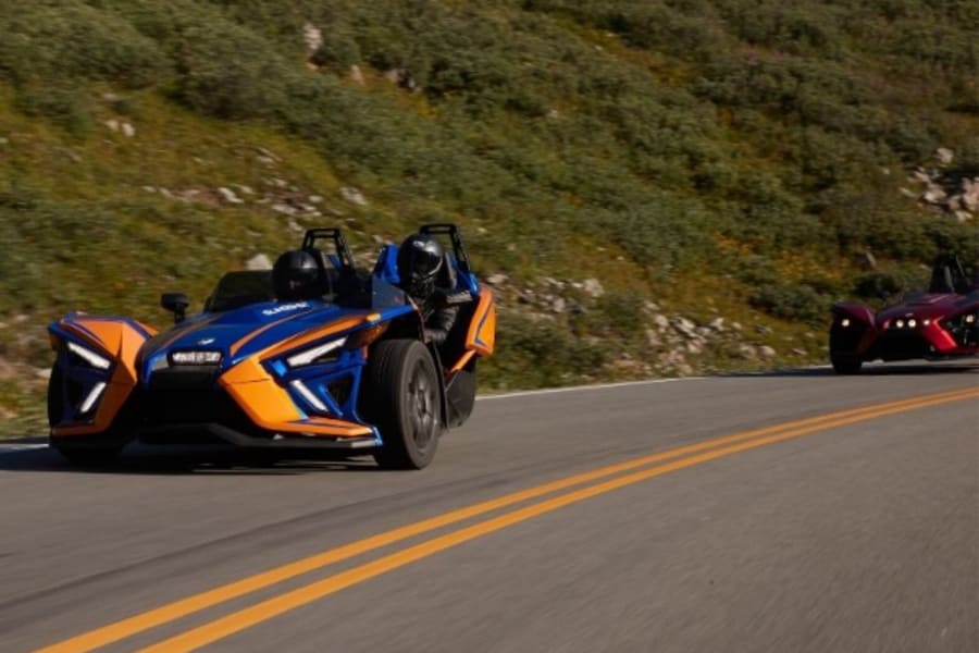 Polaris Slingshots on road in Arkansas