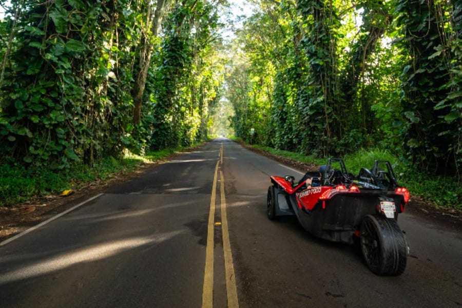 Polaris Slingshot on road in Waikoloa