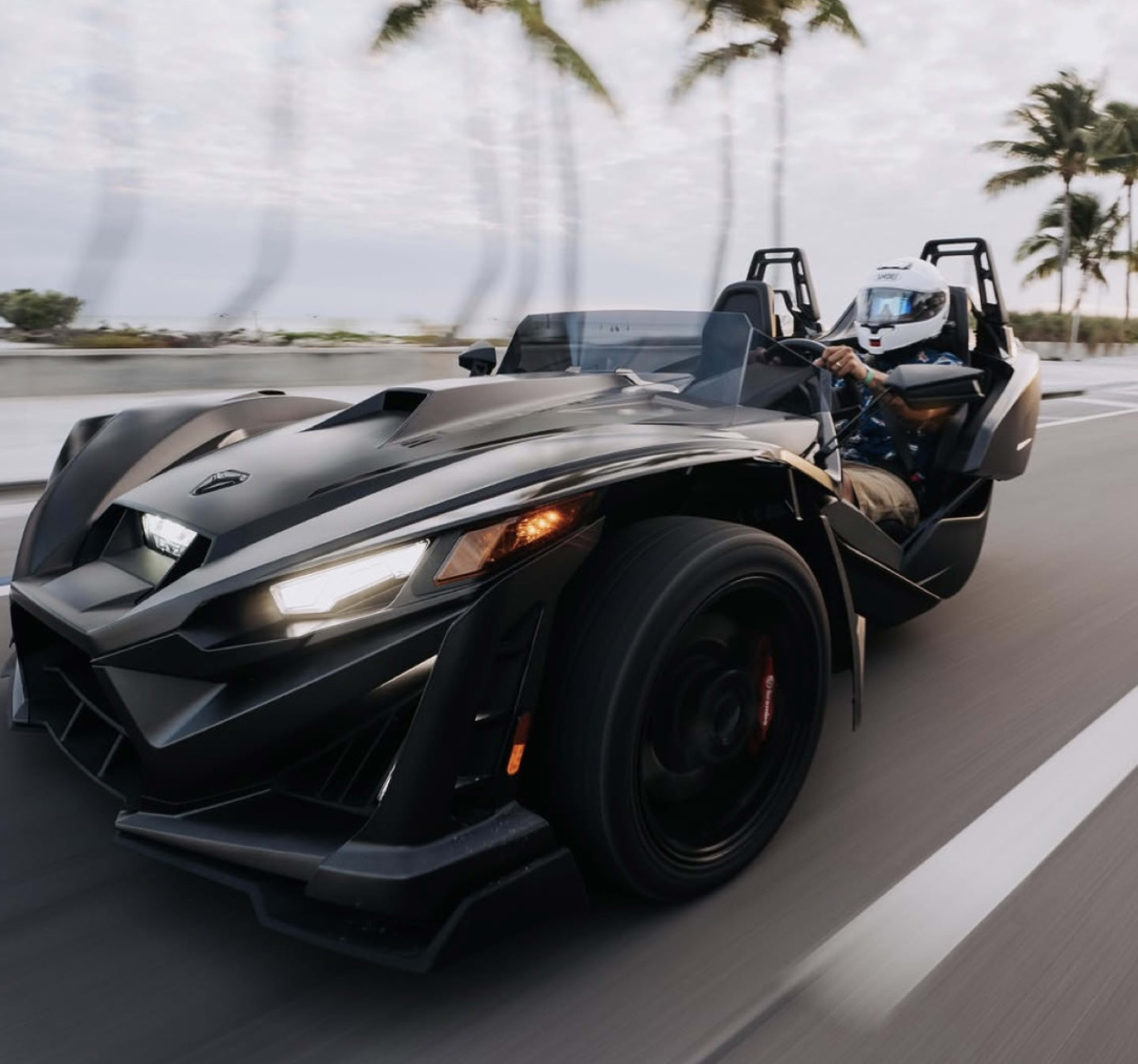 Slingshot R AutoDrive Matt Black