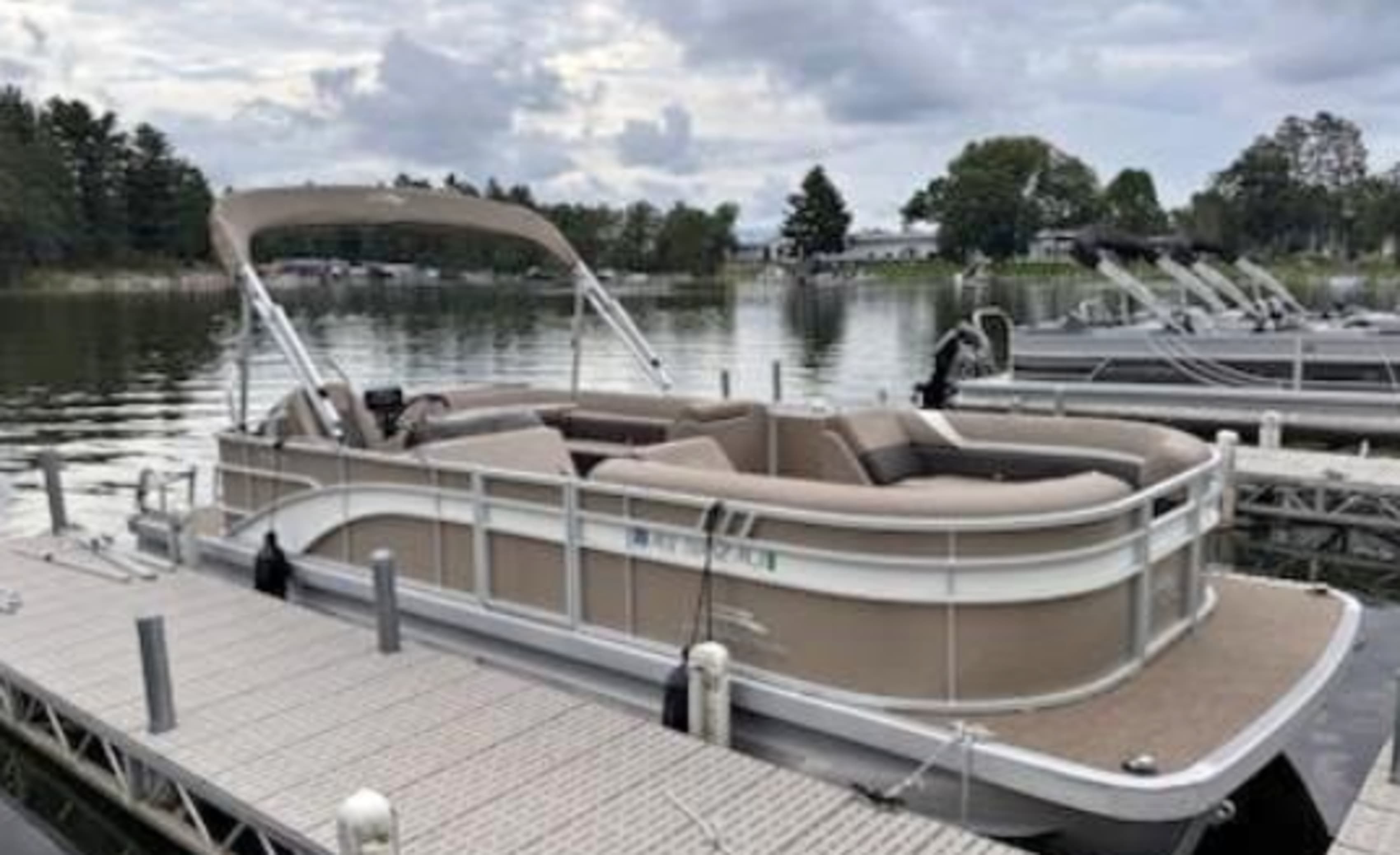 2023 Bennington 23' SXL 90HP (New)