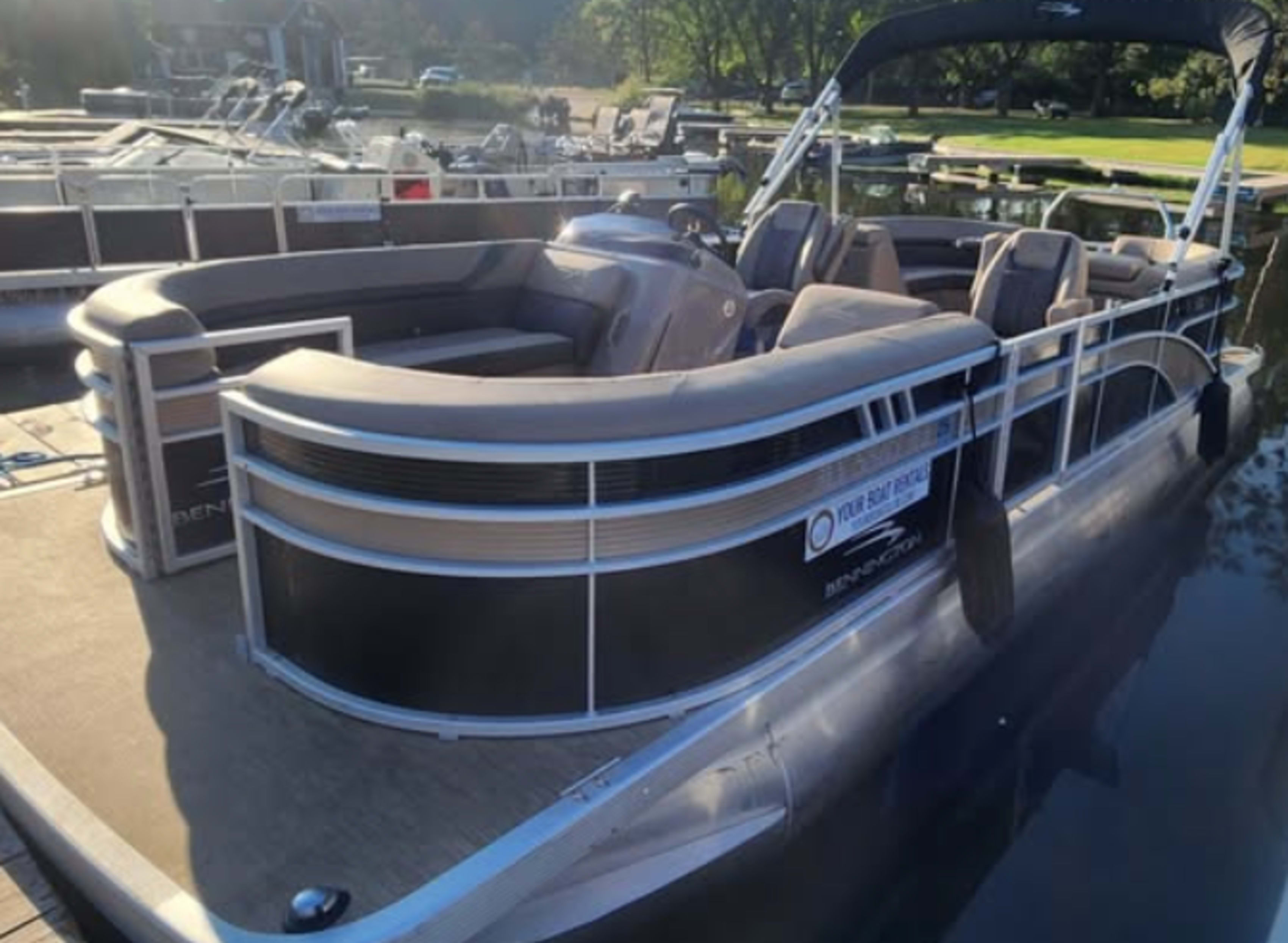 2023 Bennington 25' 115 HPSXSR Tritoon (New)