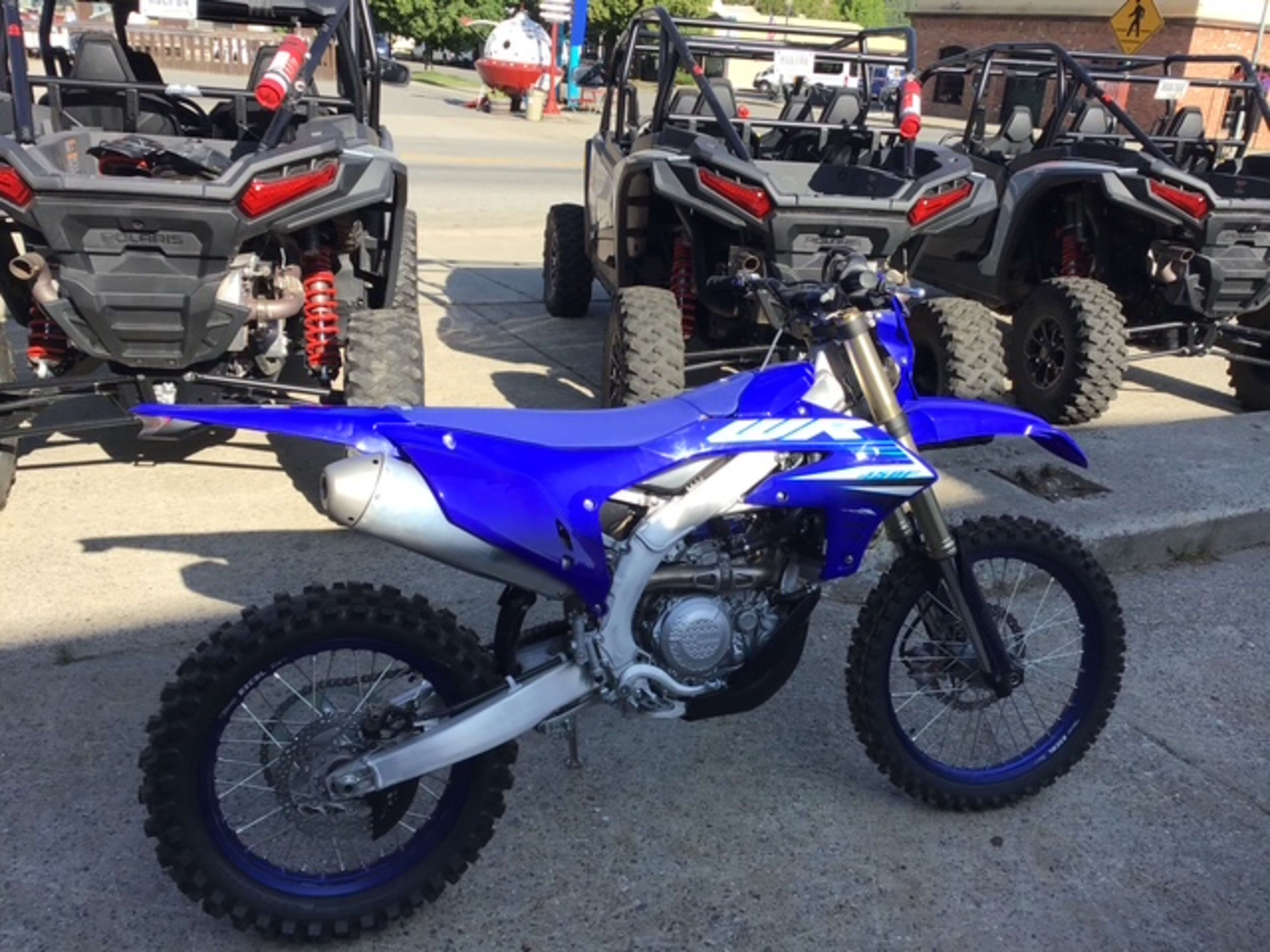 Yamaha WR 450 Motorbike