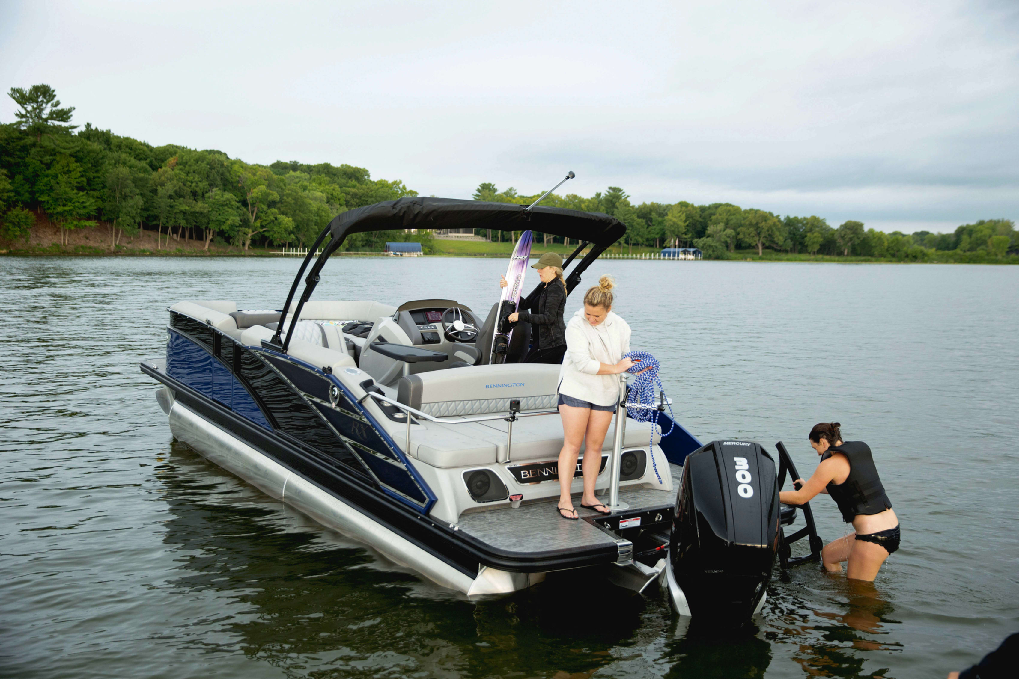 Bennington pontoon
