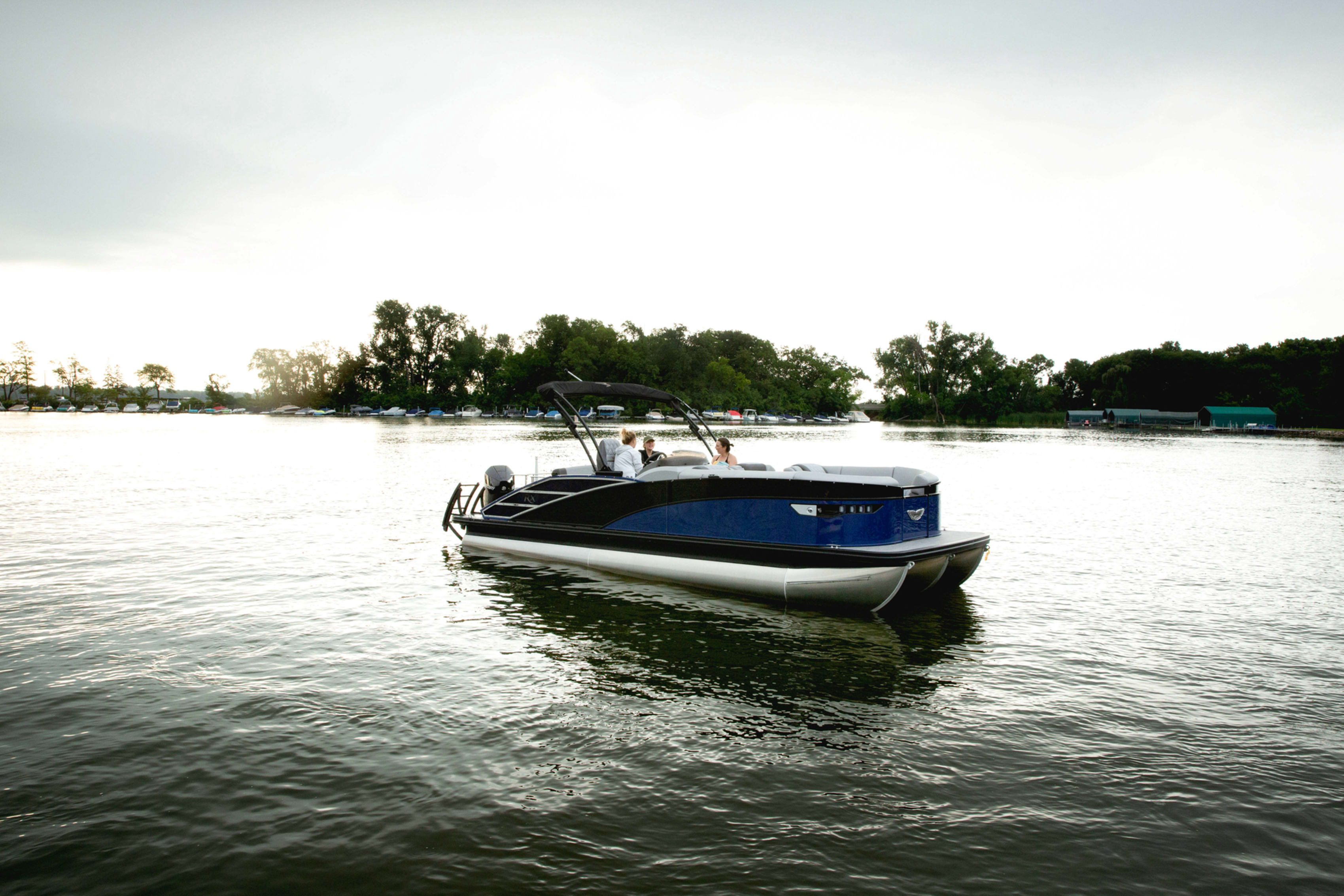 Bennington tritoon