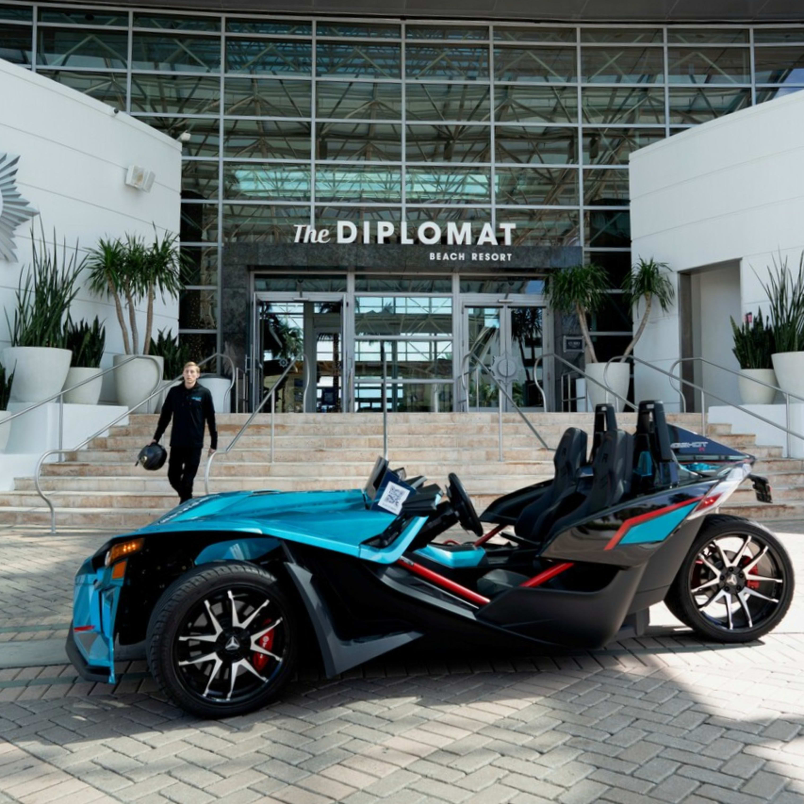 SoFlo Slingshot Rentals - Hollywood